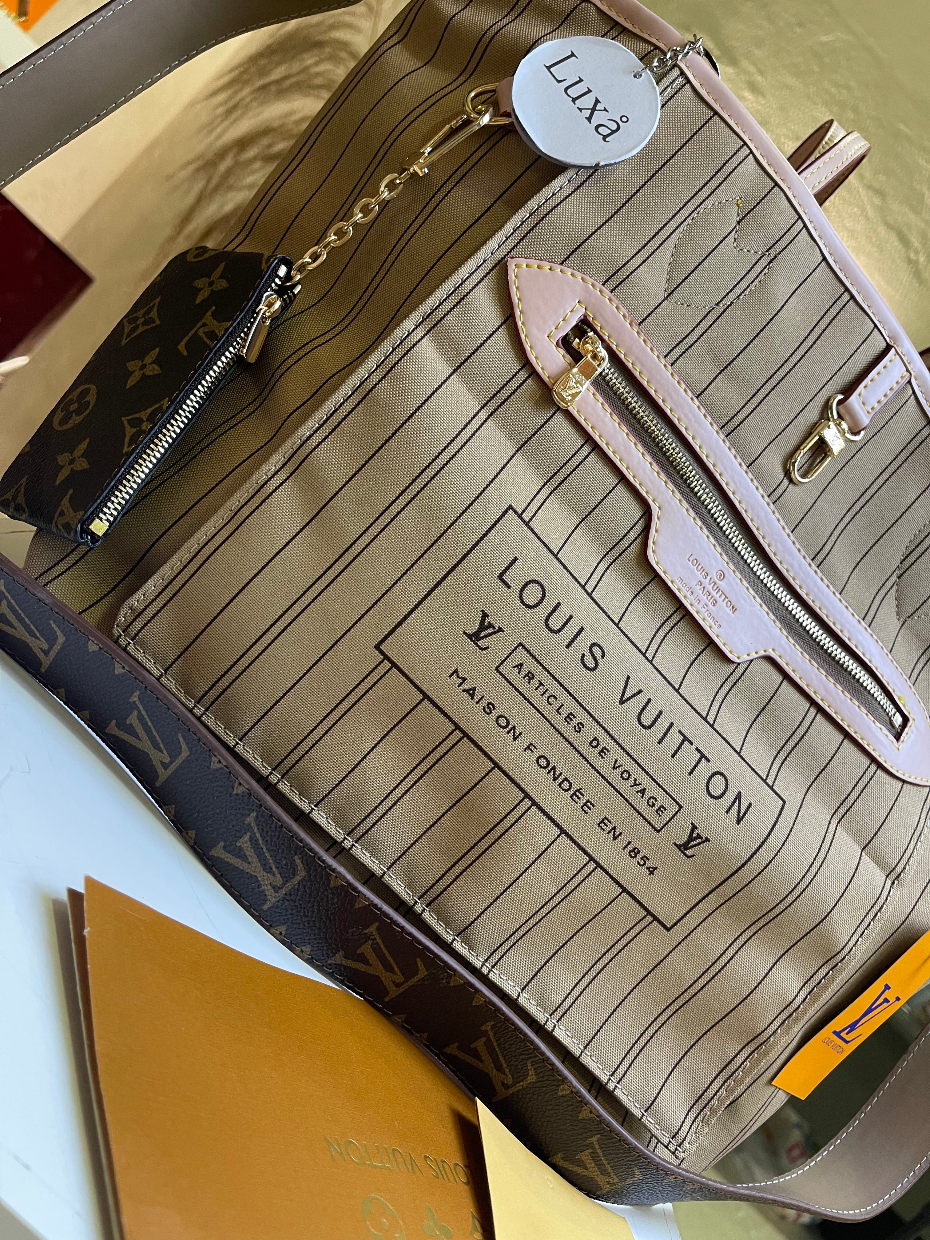 Neverfull Bandoulière Inside Out MM Monogram