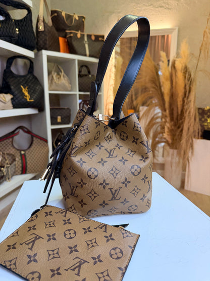 Noenoe Monogram