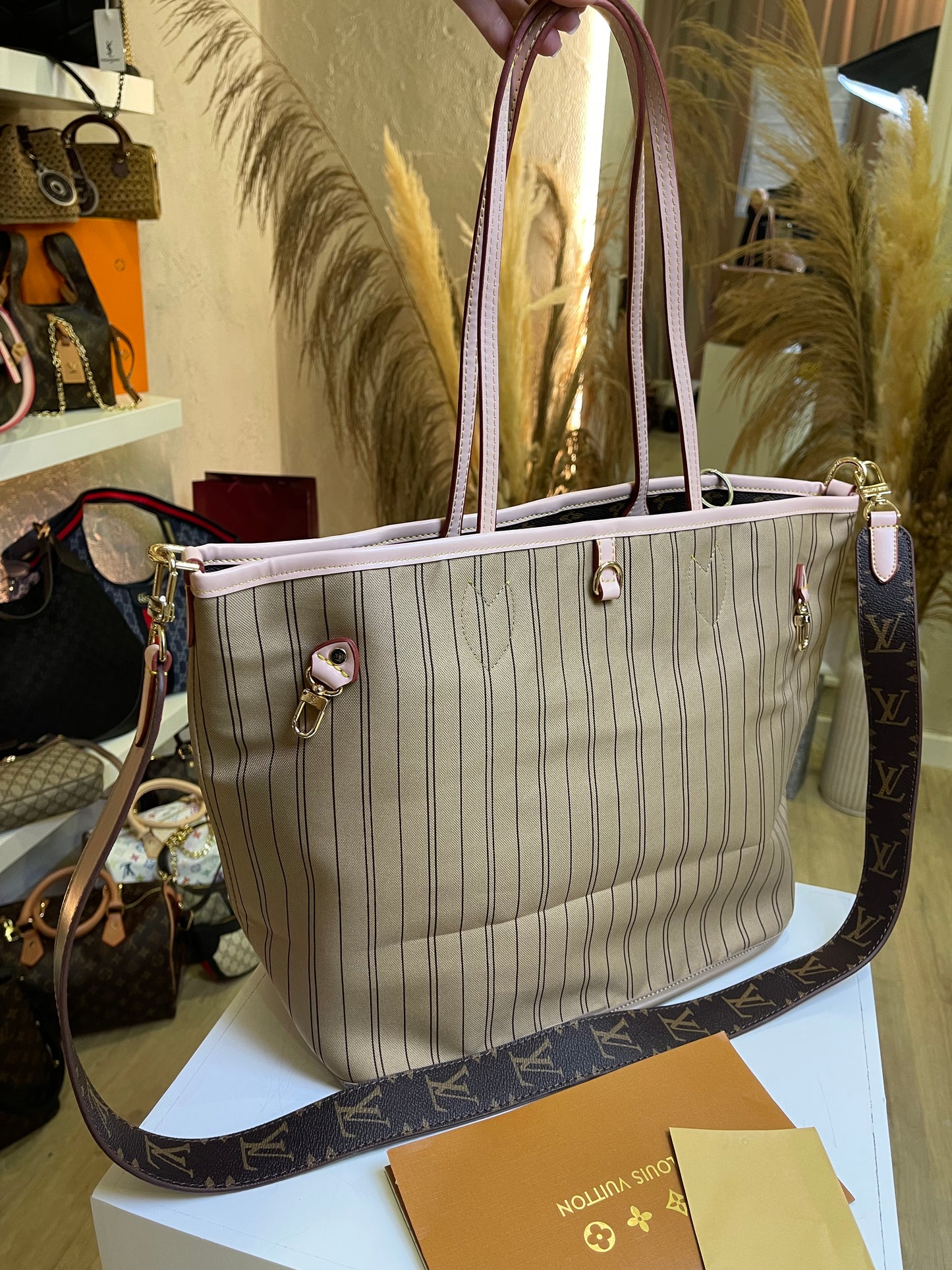 Neverfull Bandoulière Inside Out MM Monogram