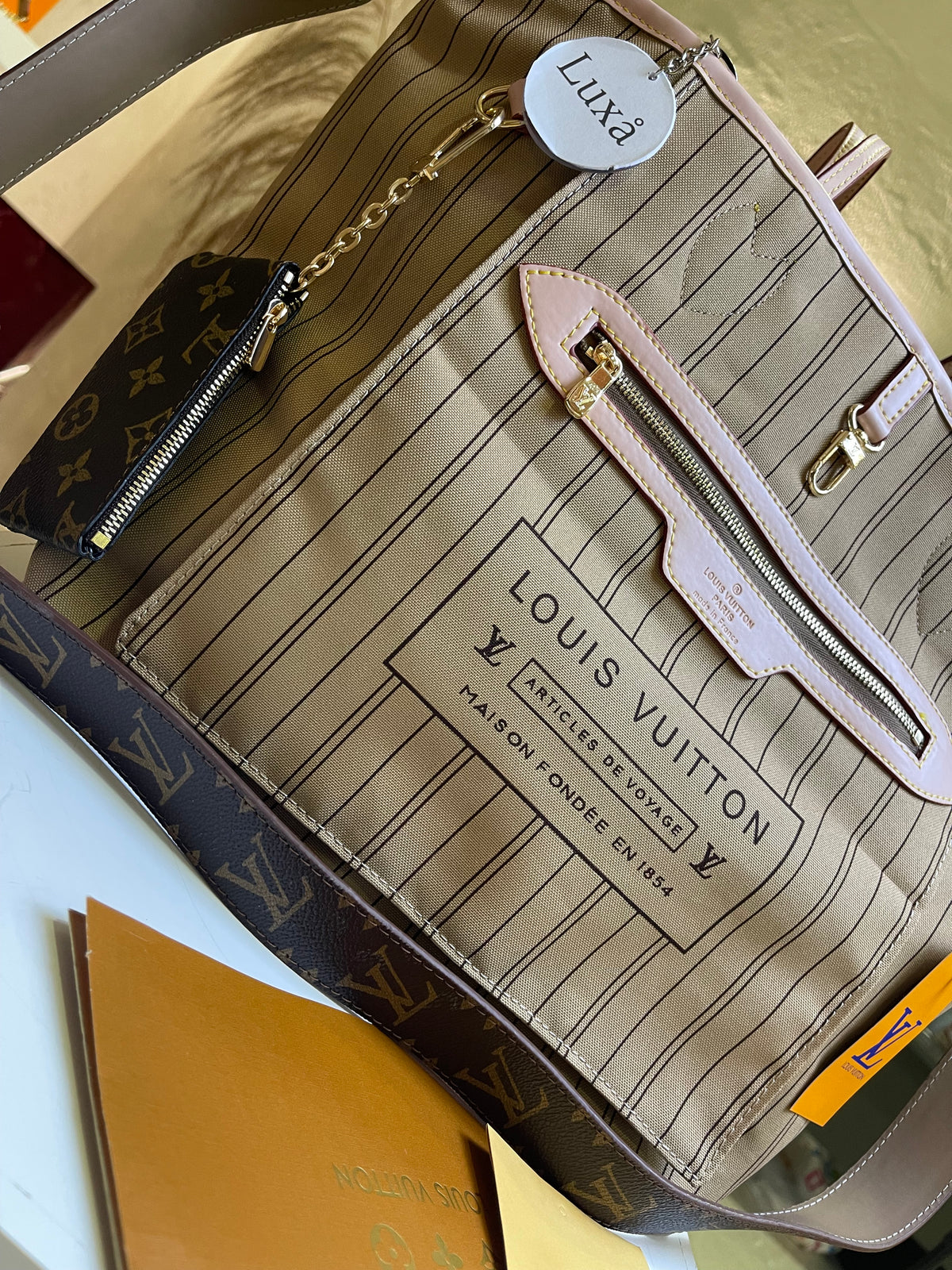 Neverfull Bandoulière Inside Out MM Monogram