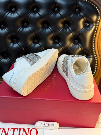 Rockstud Snakers
