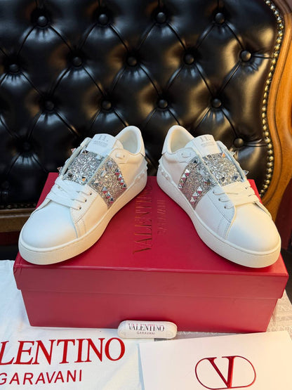 Rockstud Snakers
