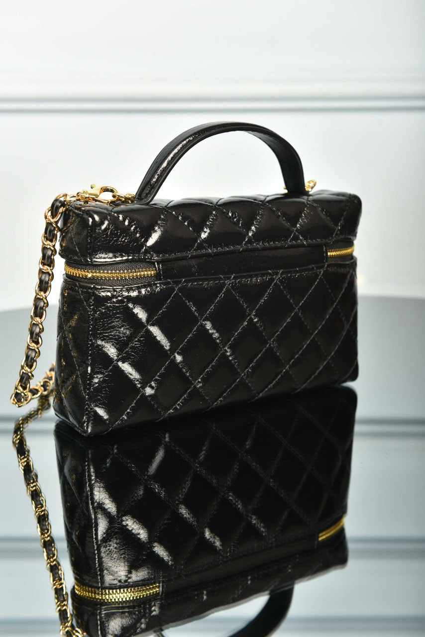 Vanity Bag with Chain