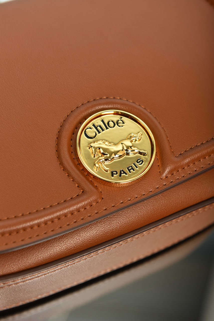 Horse Medal Saddle Bag in Grained Leather