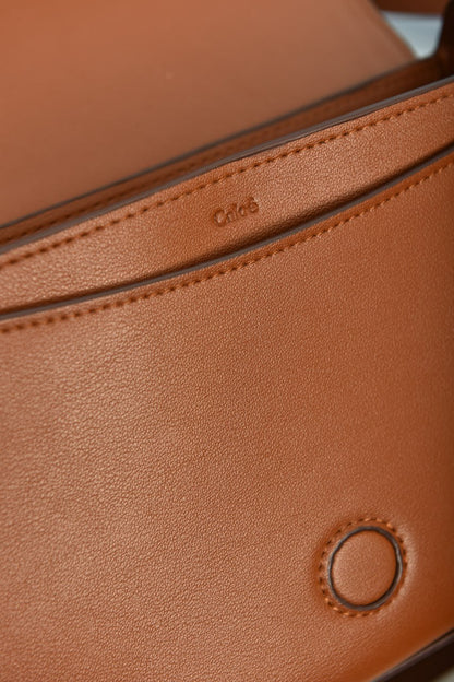 Horse Medal Saddle Bag in Grained Leather