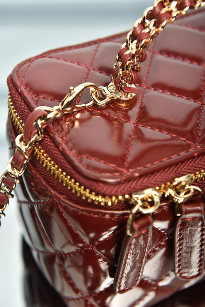 Vanity Bag with Chain