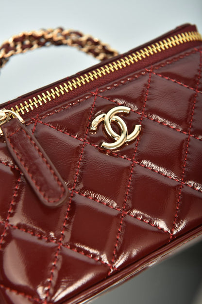 Vanity Bag with Chain