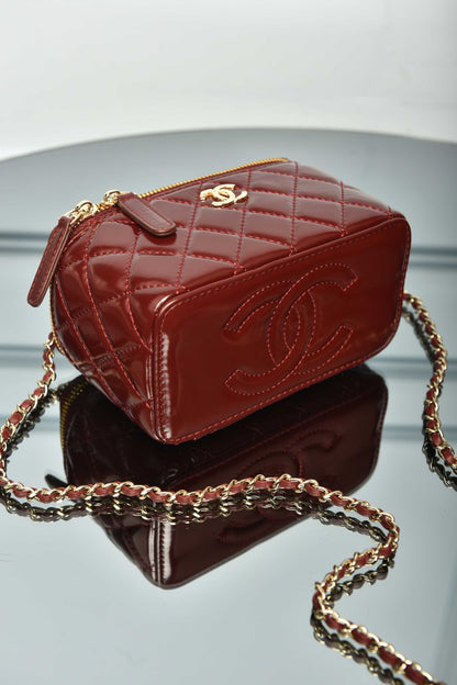 Vanity Bag with Chain