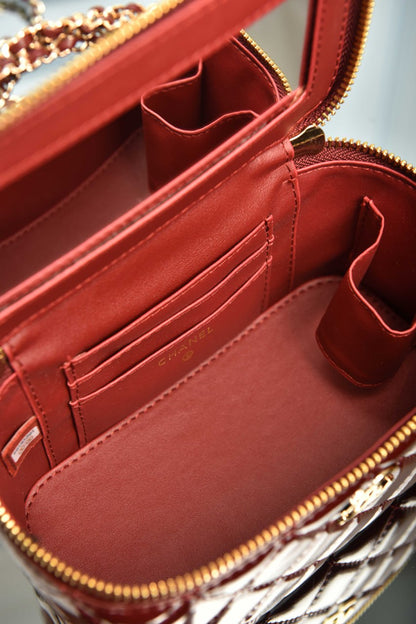 Vanity Bag with Chain