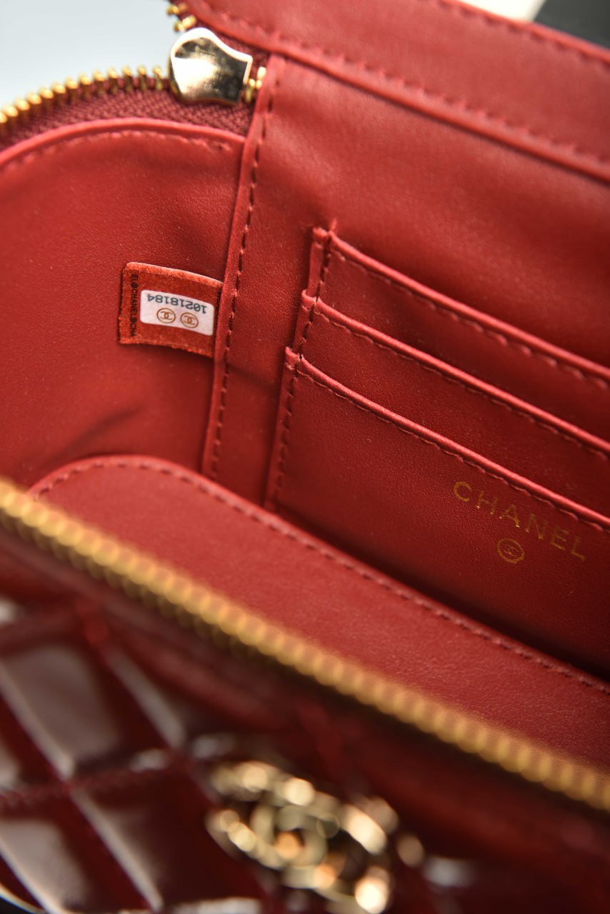 Vanity Bag with Chain