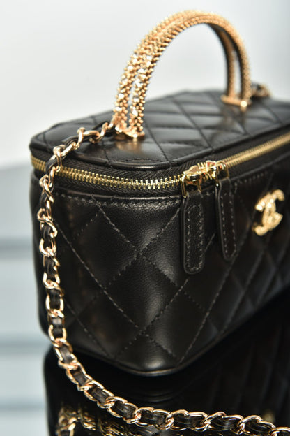 Small Vatican Chain Shoulder Bag