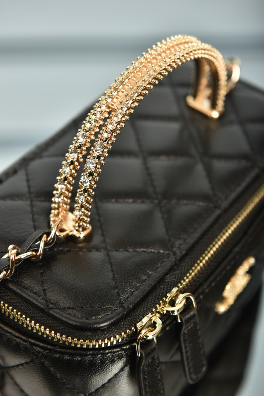 Small Vatican Chain Shoulder Bag