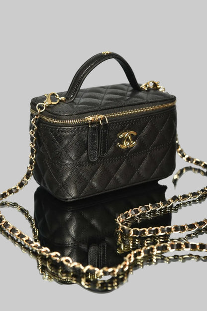 Vanity Case with Chain