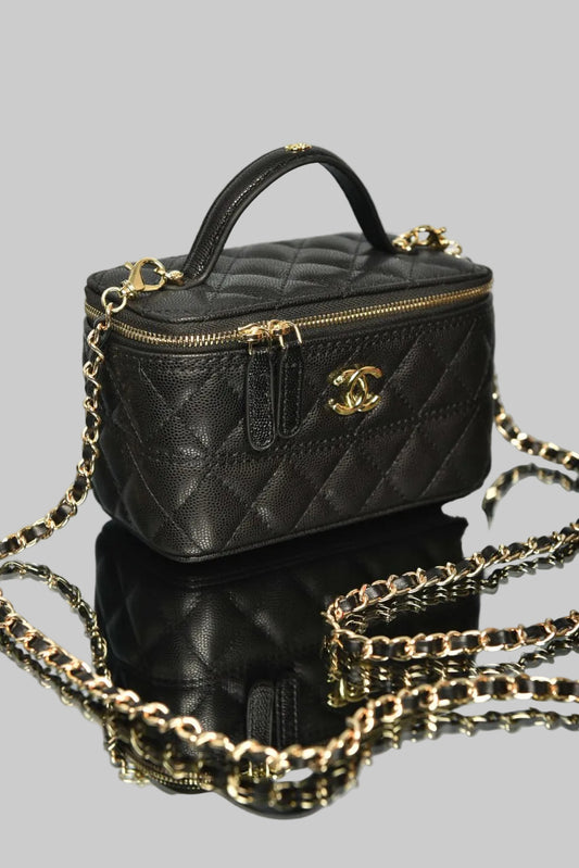Vanity Case with Chain
