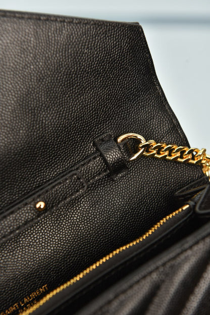 Cassandre Envelope Chain