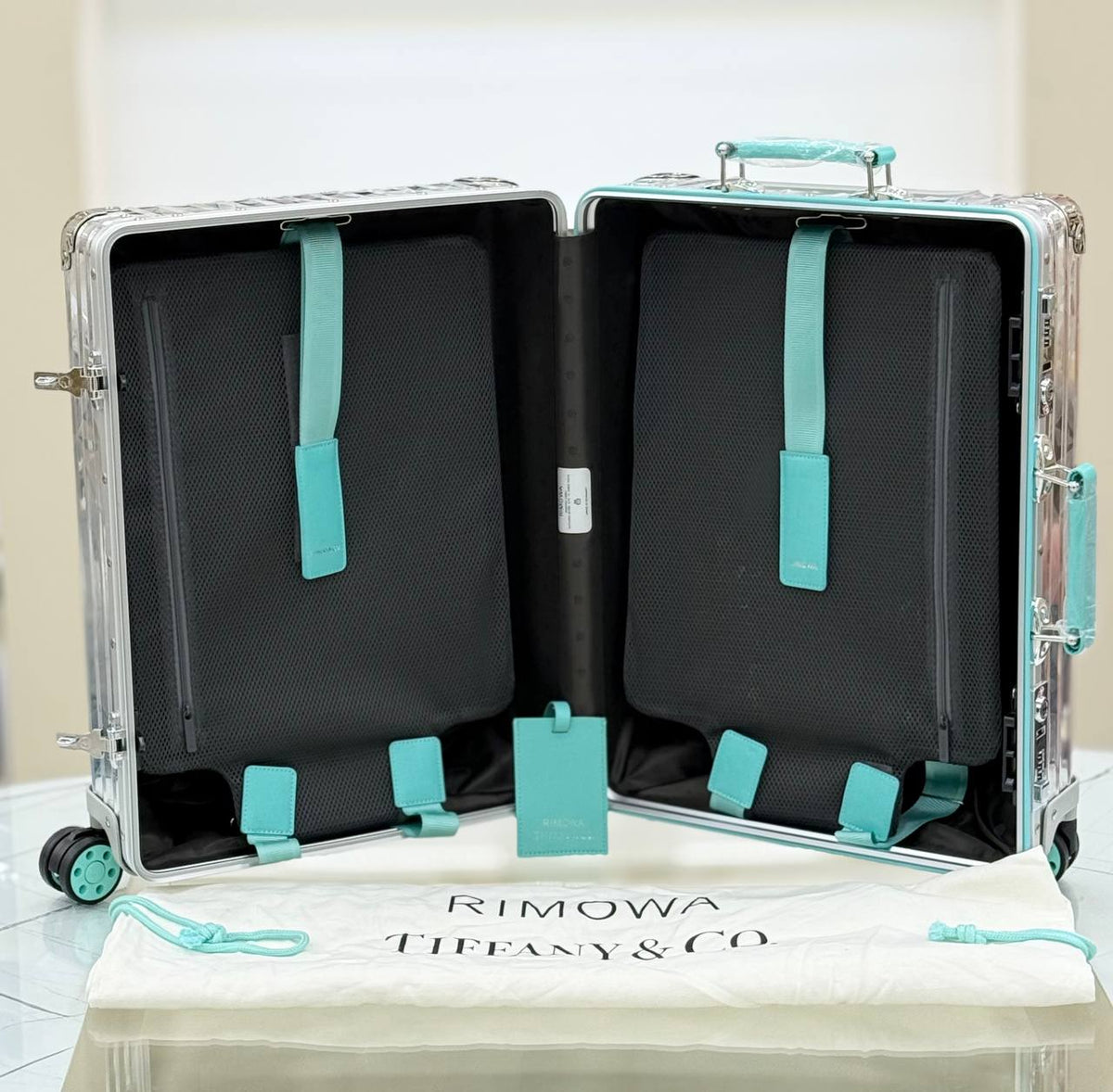 Rock Cut Aluminium Cabin Suitcase