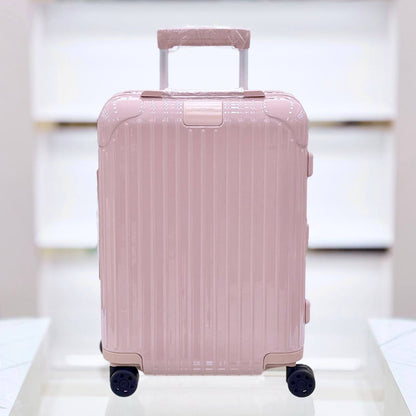 Essential Polycarbonate Cabin Suitcase