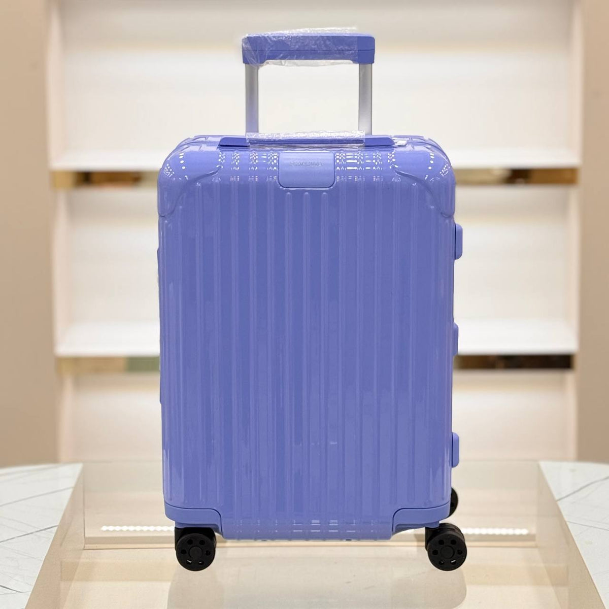 Essential Polycarbonate Cabin Suitcase