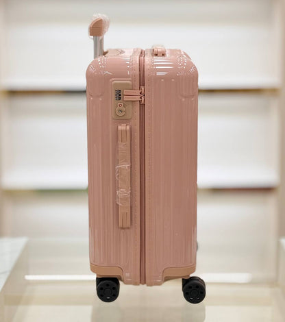 Essential Polycarbonate Cabin Suitcase