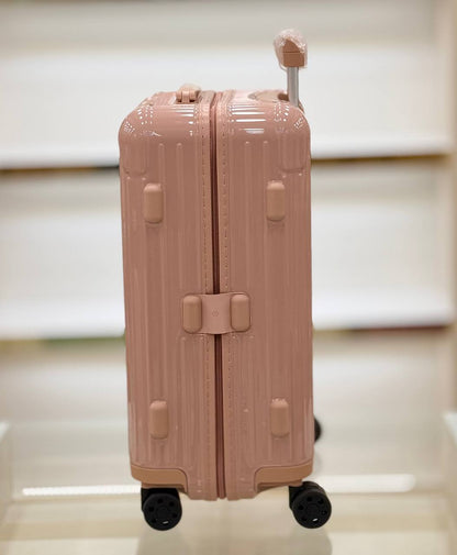 Essential Polycarbonate Cabin Suitcase