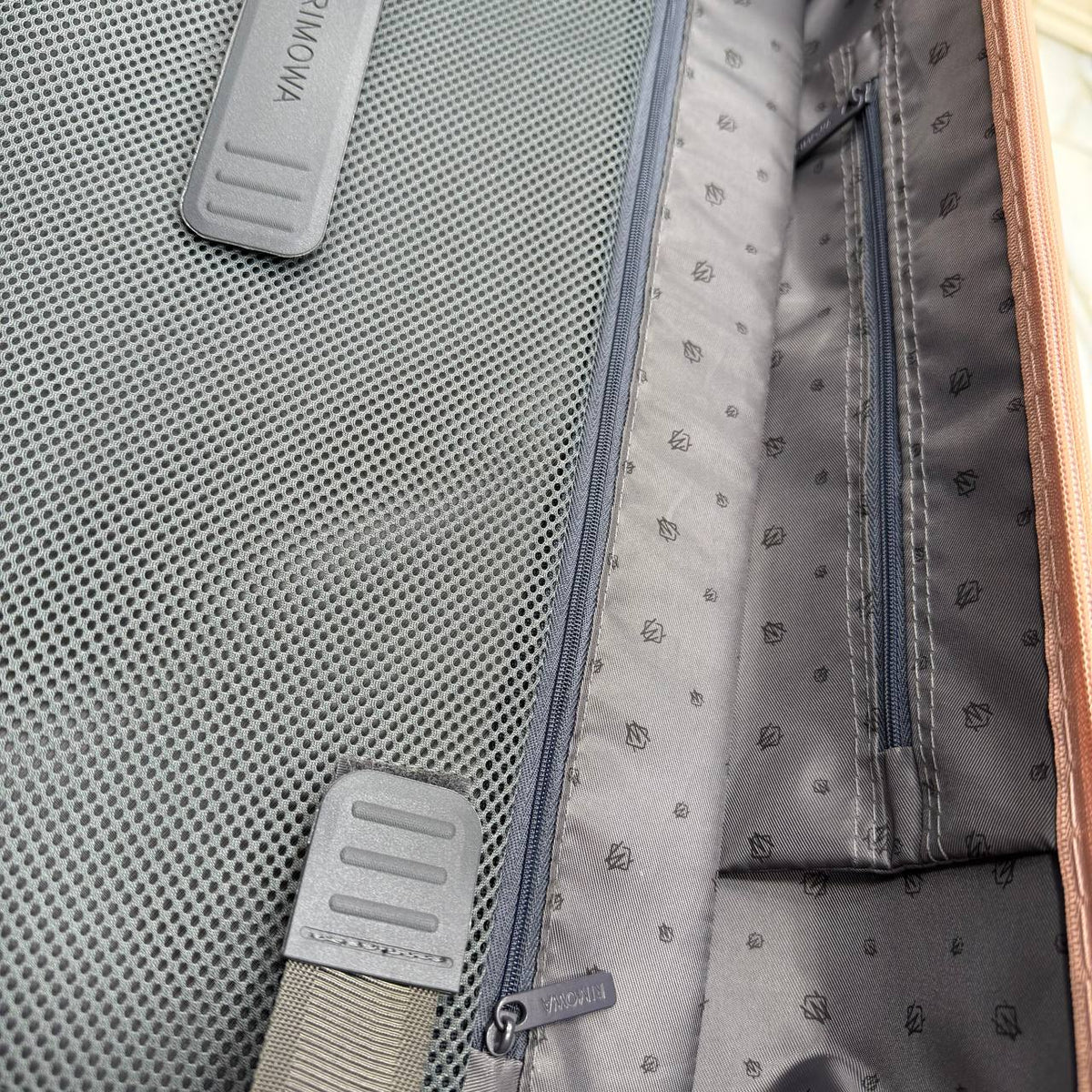 Essential Polycarbonate Cabin Suitcase