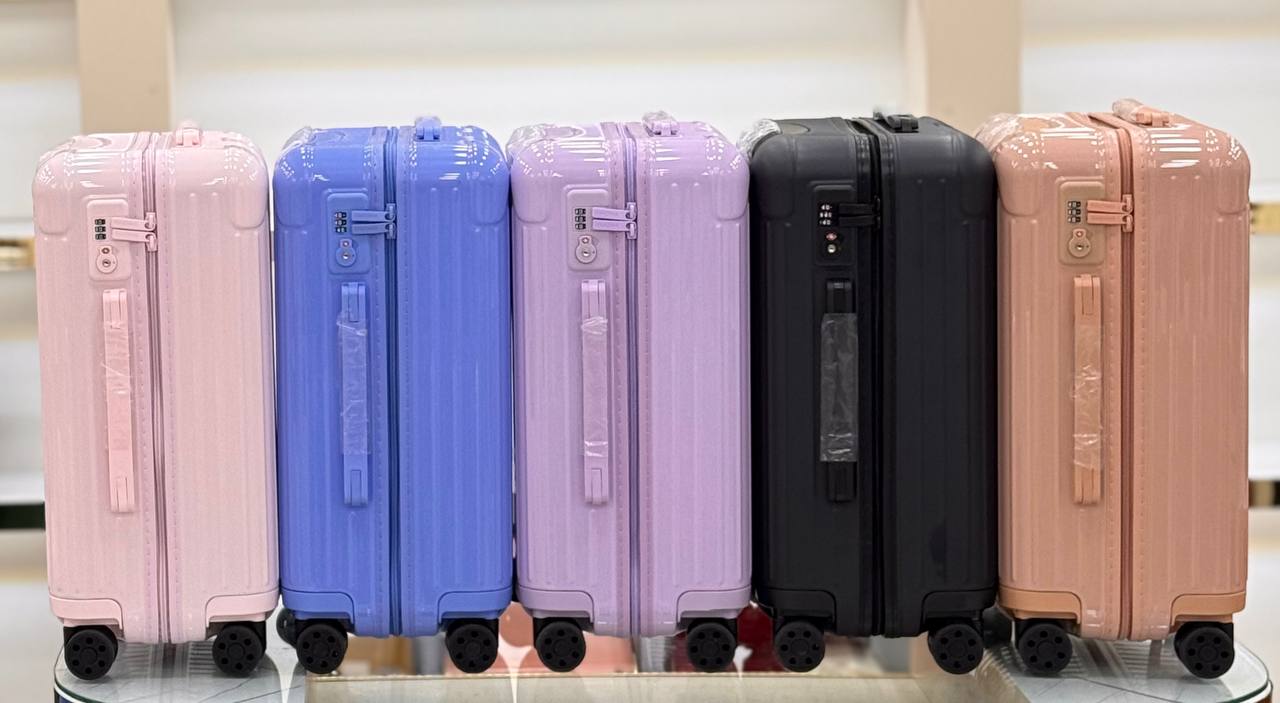 Essential Polycarbonate Cabin Suitcase