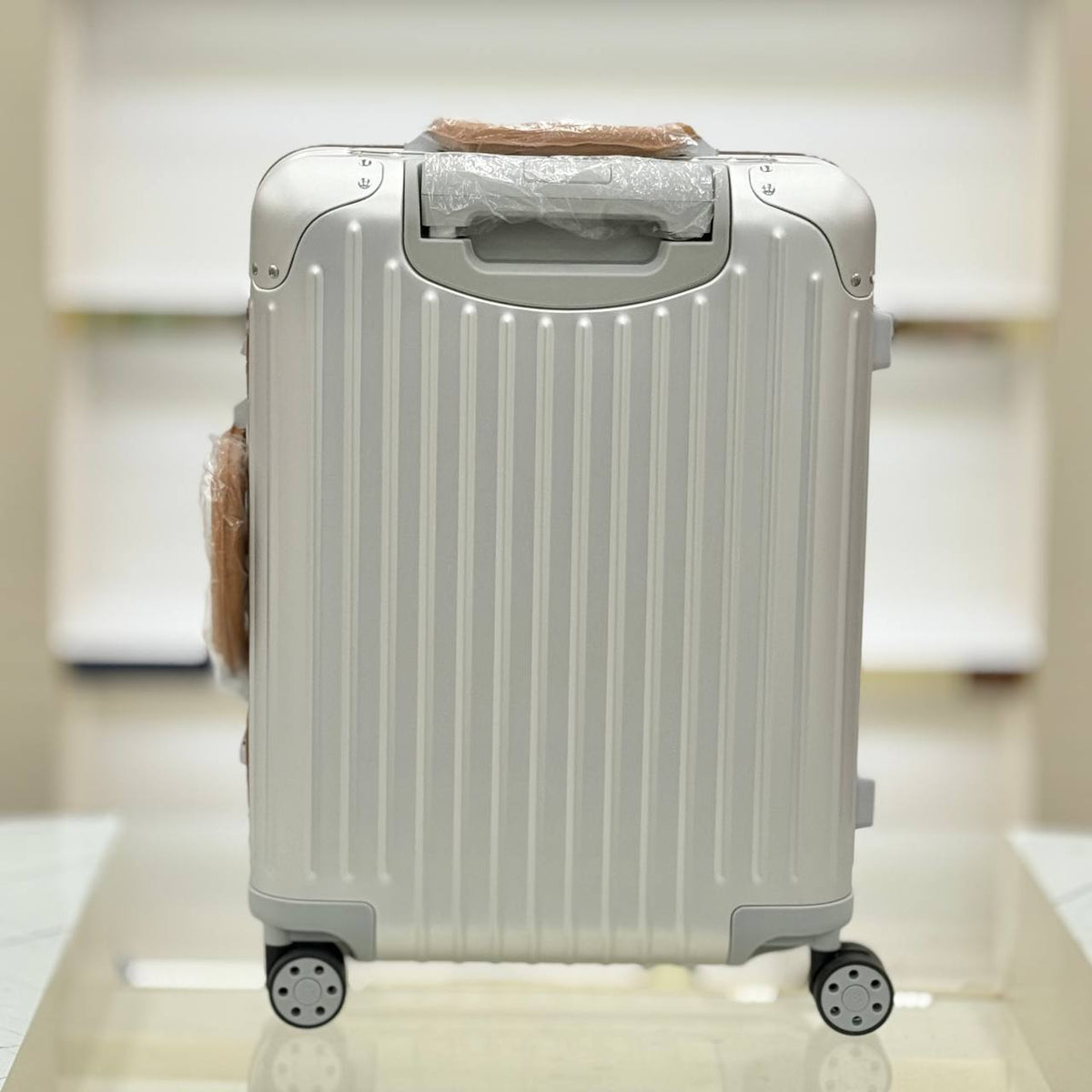Carry-On Cabin Twist