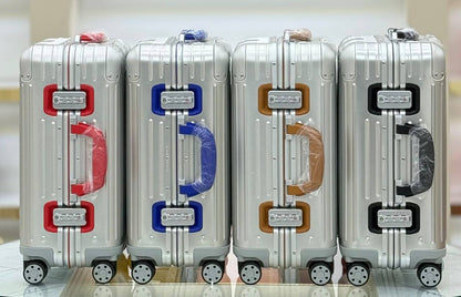 Carry-On Cabin Twist
