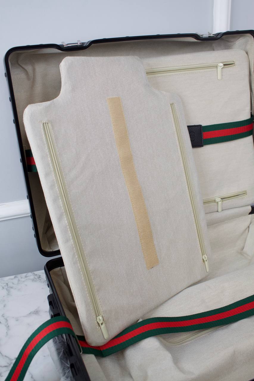 Rainbow Cabin Suitcase