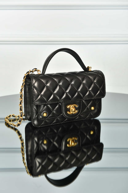 Clutch with Chain Front