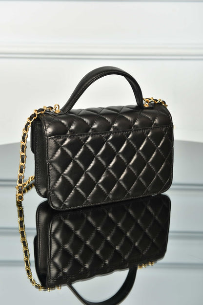 Clutch with Chain Front