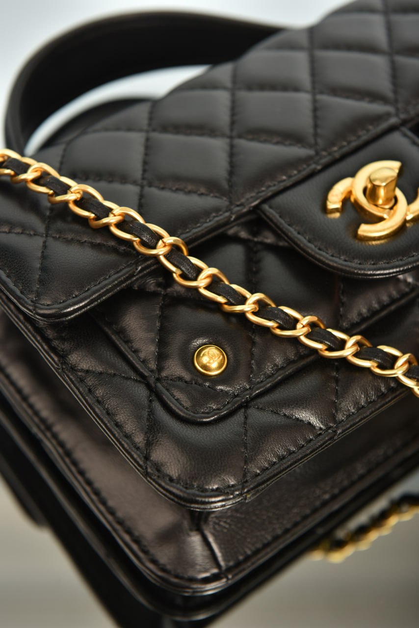 Clutch with Chain Front