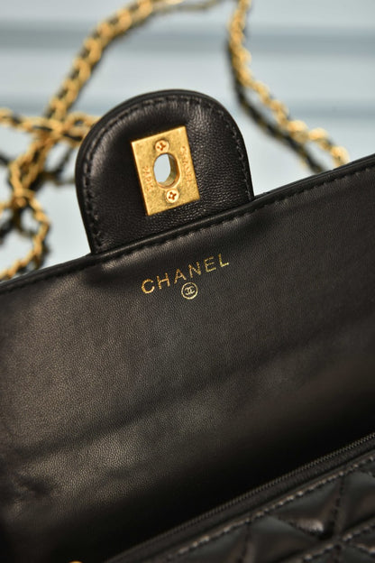 Clutch with Chain Front