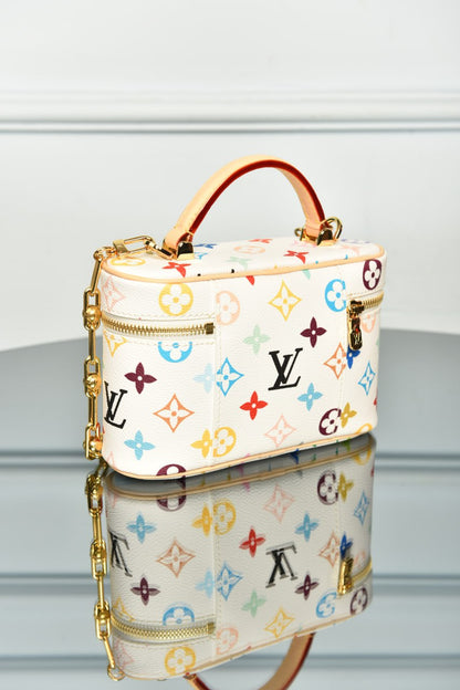 Vanity Chain Pouch x TM