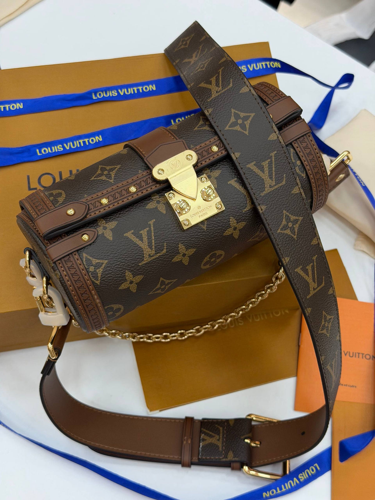 Papillon Trunk