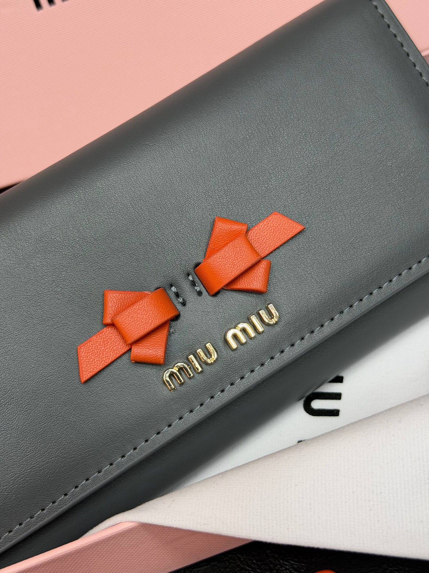 Fiocco Bow