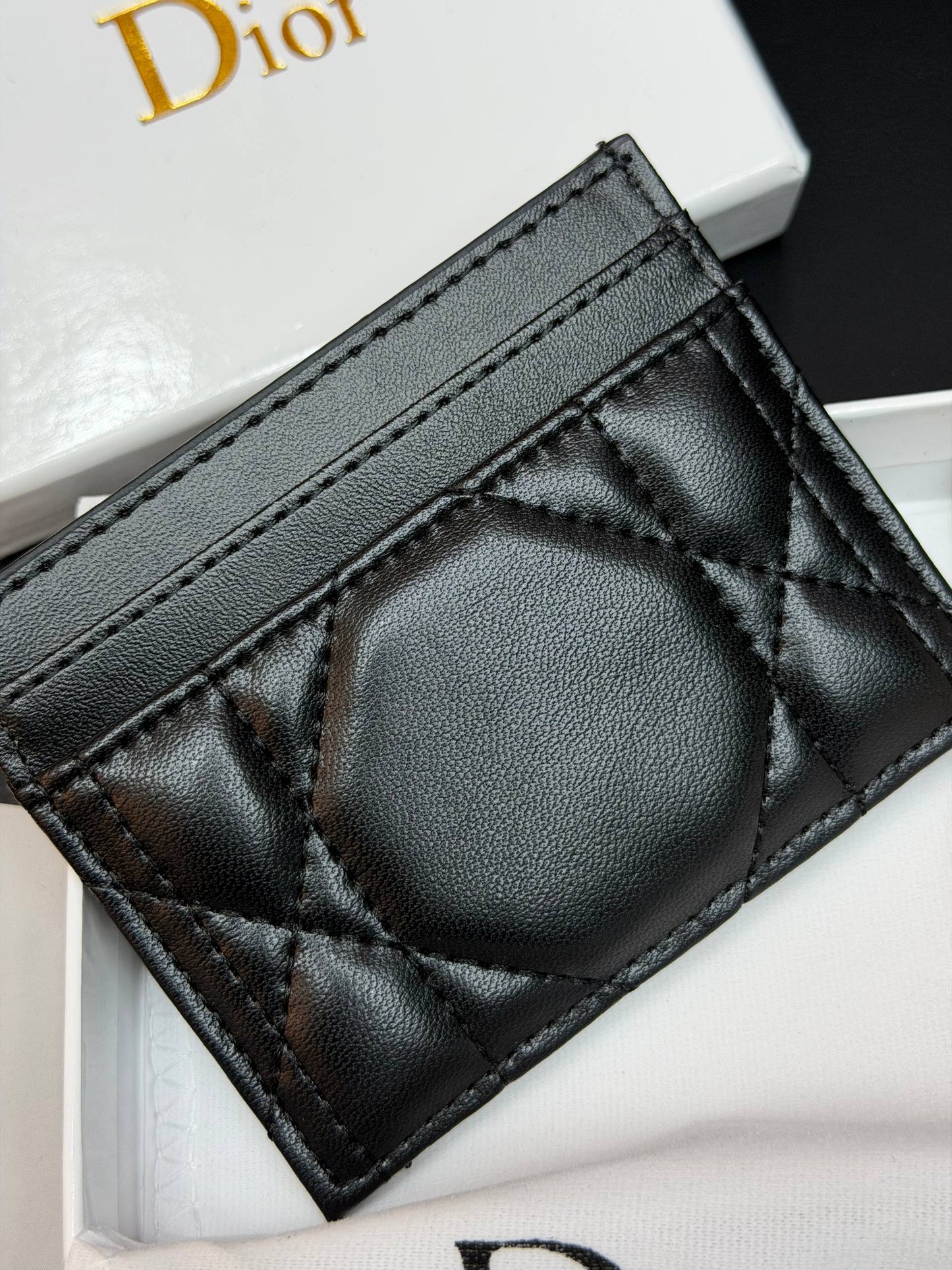 Caro Fressia Card Holder