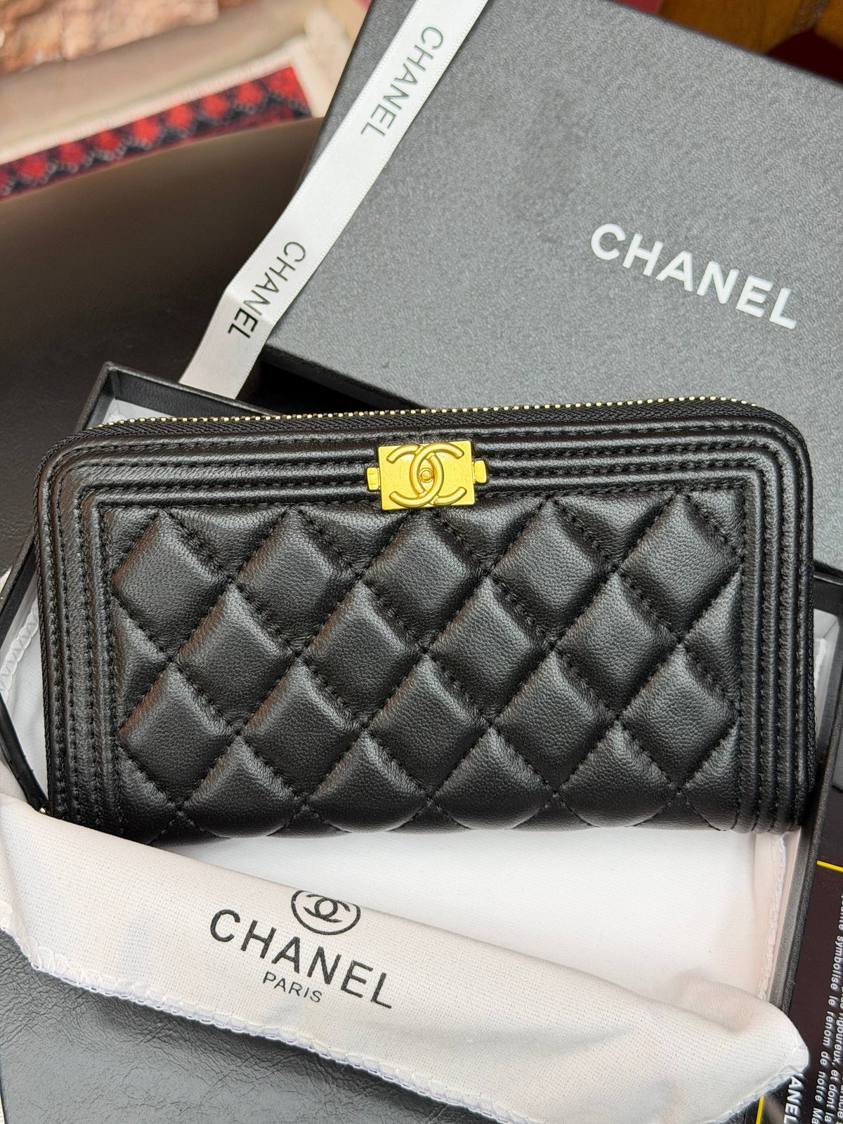 Buy Zipped Wallet