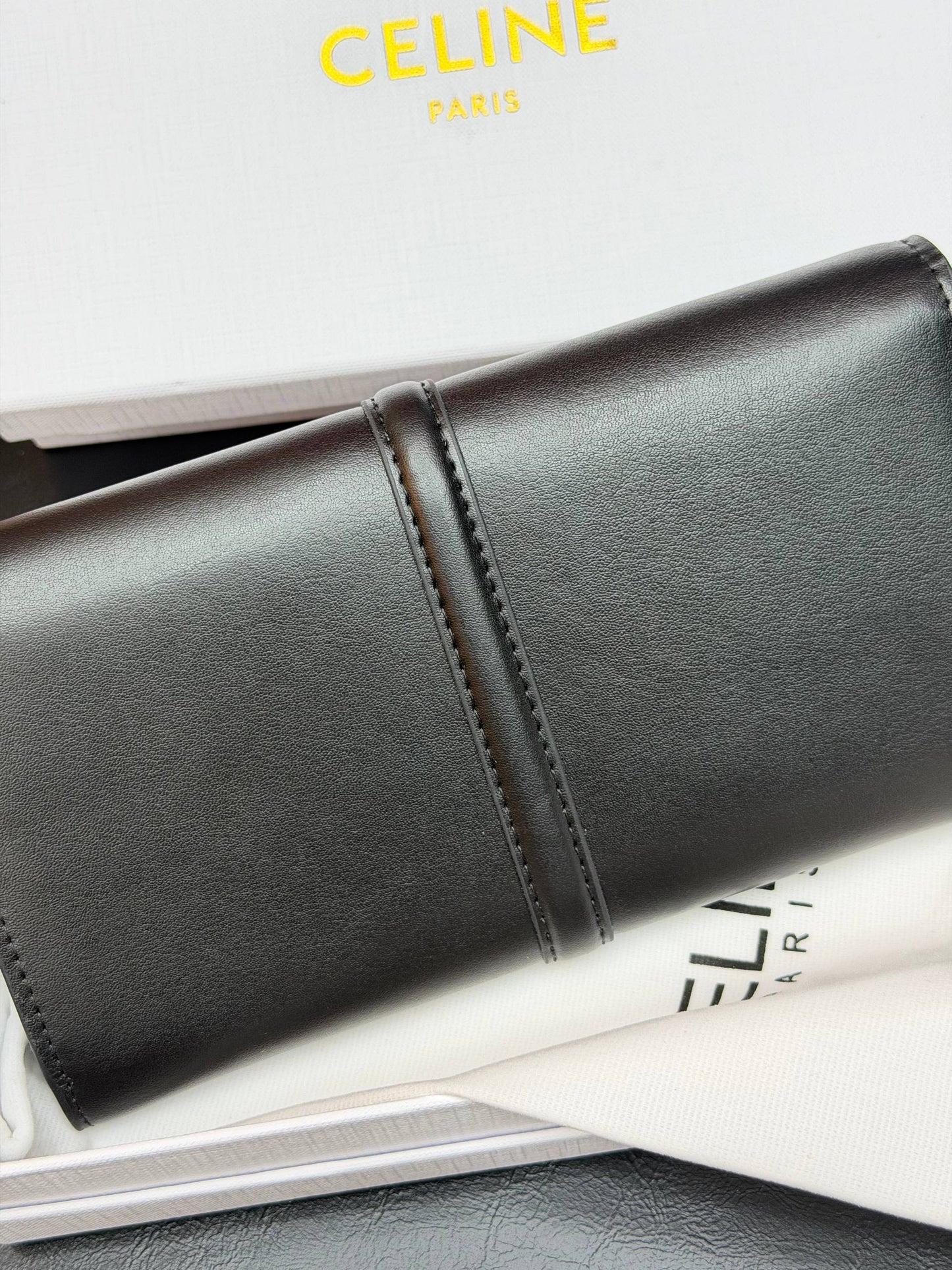 Trifold 16 Large