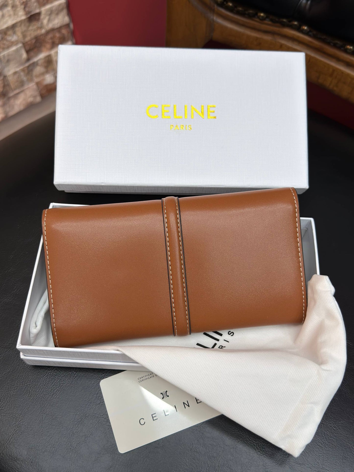 Trifold 16 Large