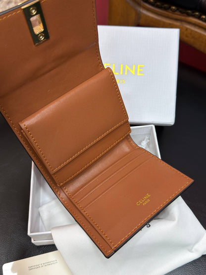 Trifold 16 Small