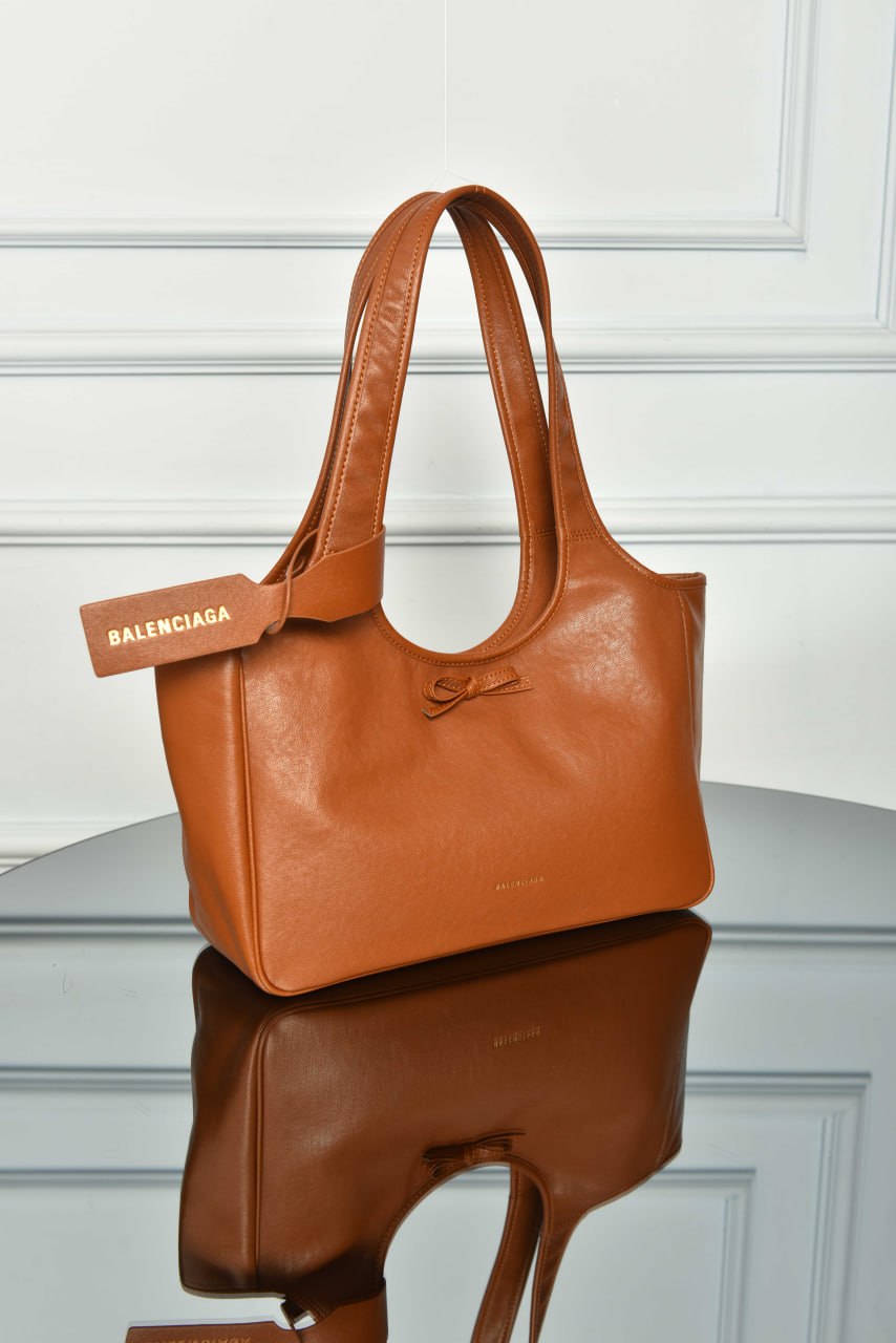 Laundrette Tote Bag