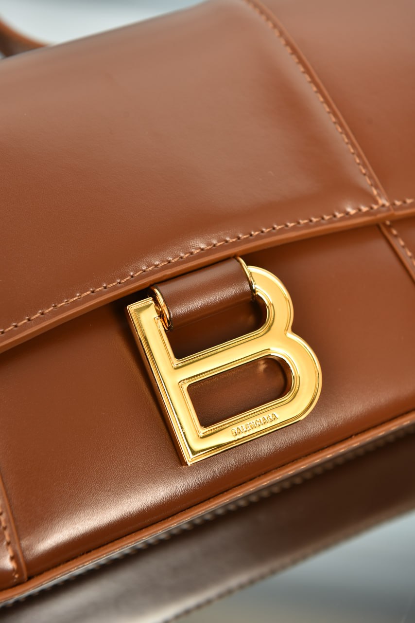Hourglass Small Slingbag