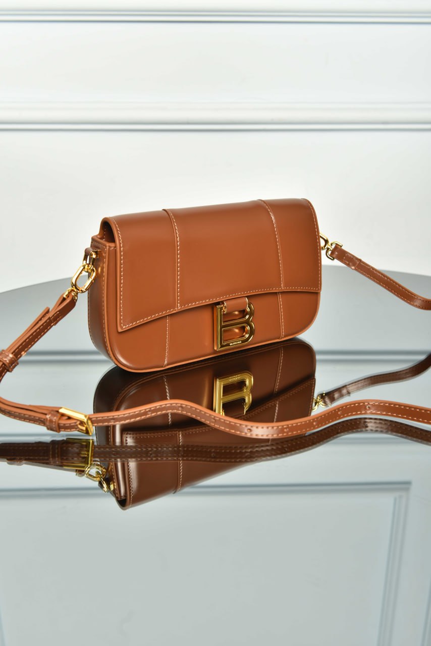 Hourglass Small Slingbag