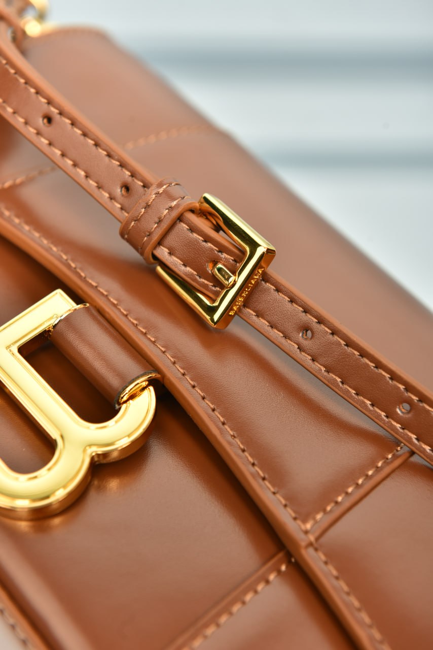 Hourglass Small Slingbag