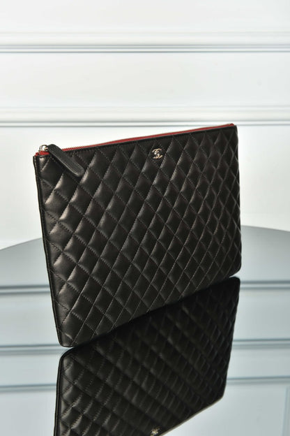 Classic Zip-Up Clutch