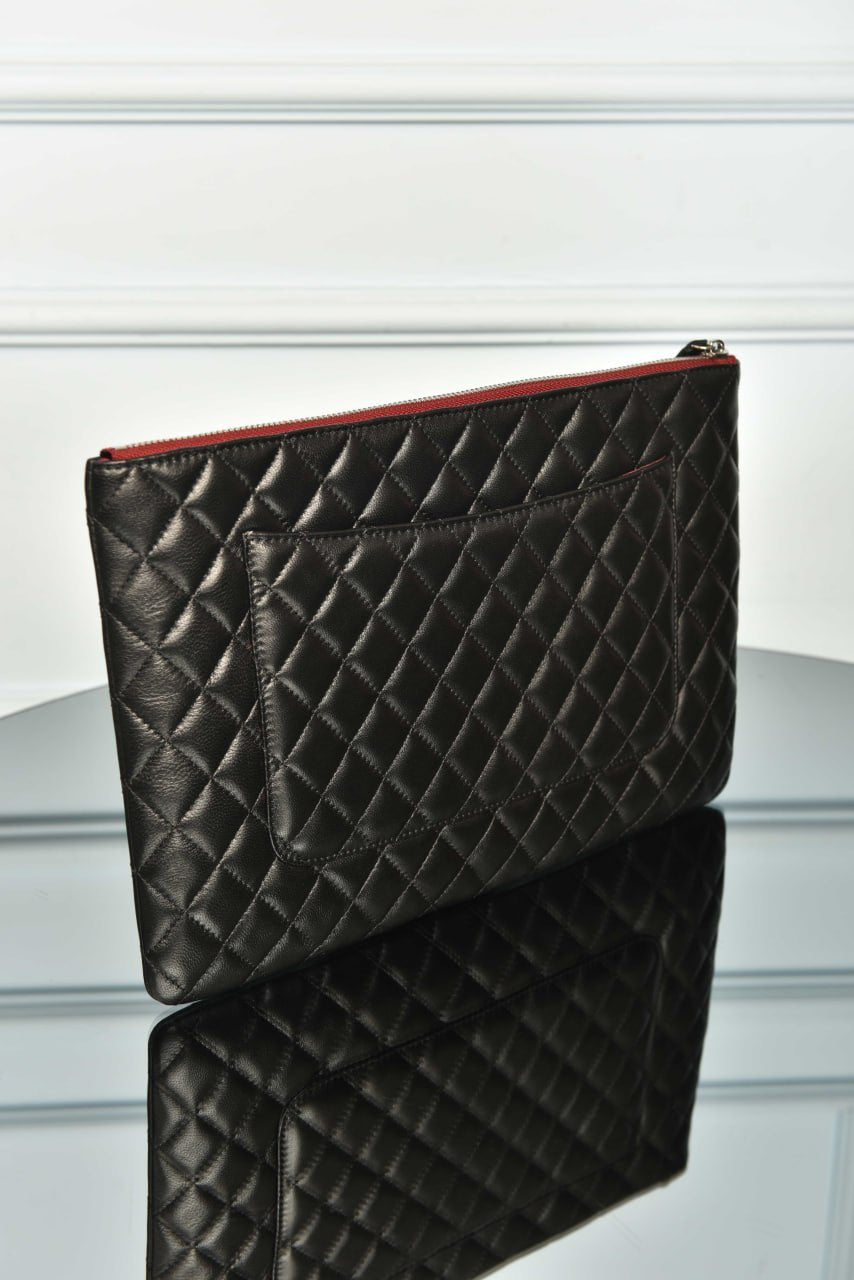 Classic Zip-Up Clutch
