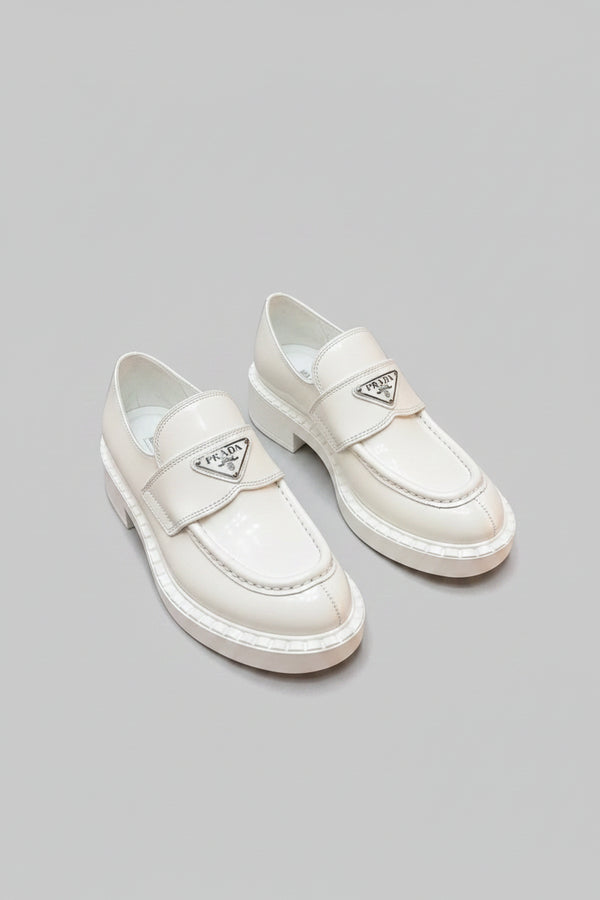 Logo-Plaque Loafer