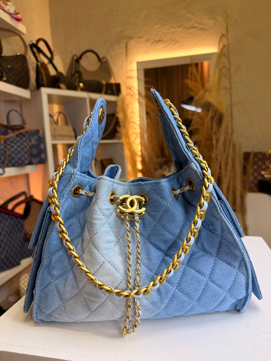 CHANEL 25 Handbag