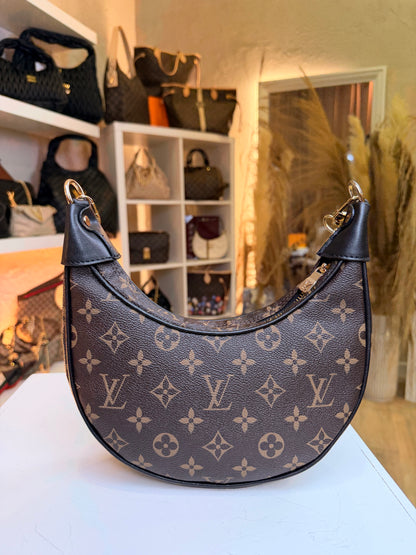 Loop Monogram